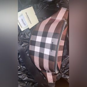 Burberry bum bag